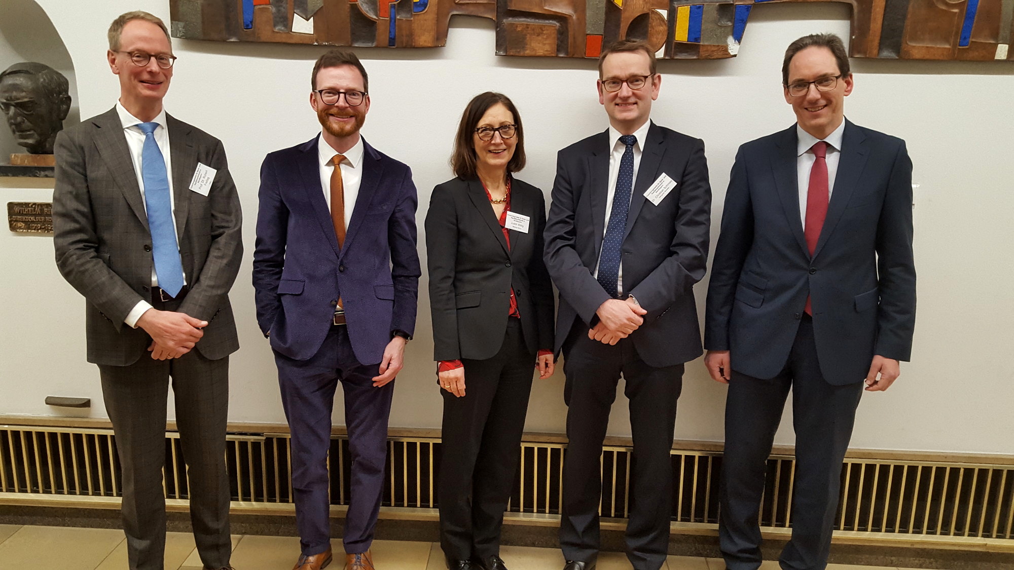 32+ Frau Gartner Herr Fehrenbach, Dann bist du in der adresssuche
